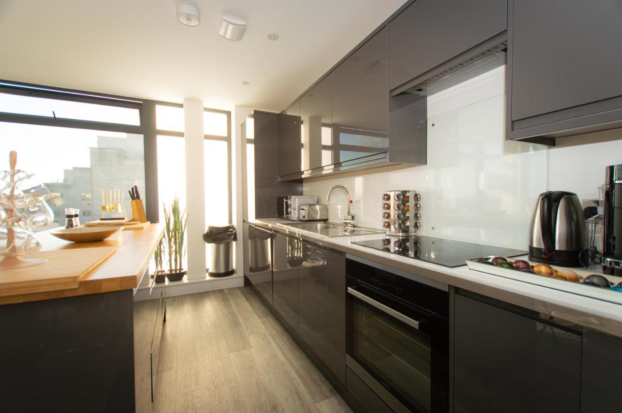 * Panoramic Penthouse With Sea & City Views Борнмут Экстерьер фото
